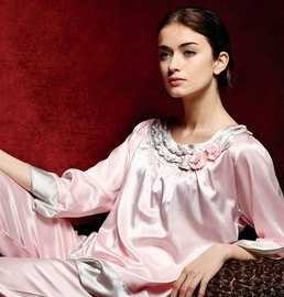 優雅與品質的融合——供應升派2010秋冬高檔絲綢純色女套1612